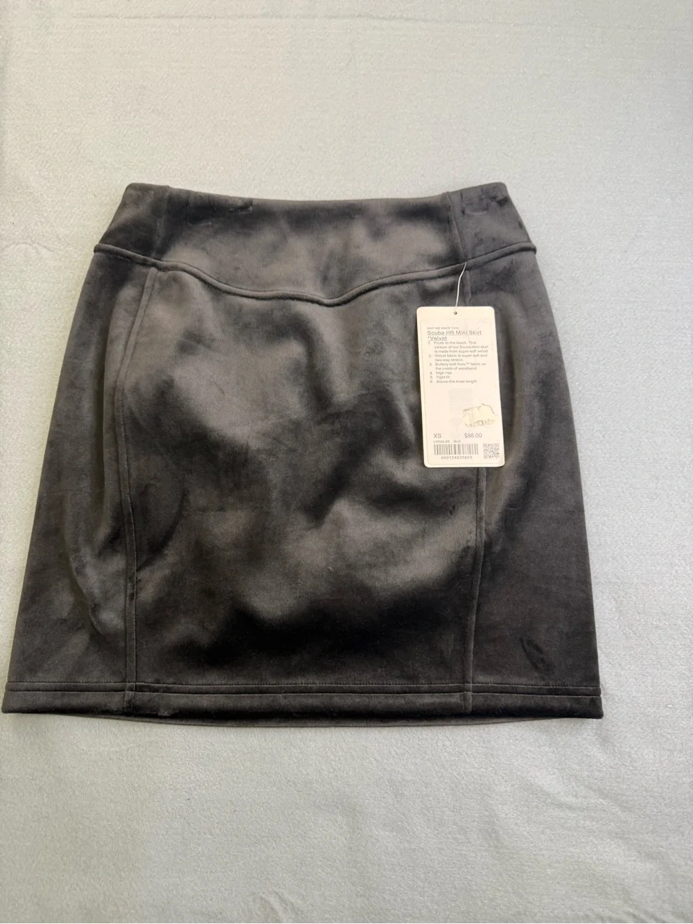 lululemon athletica Black Mini Skirt with Subtle Seam Details